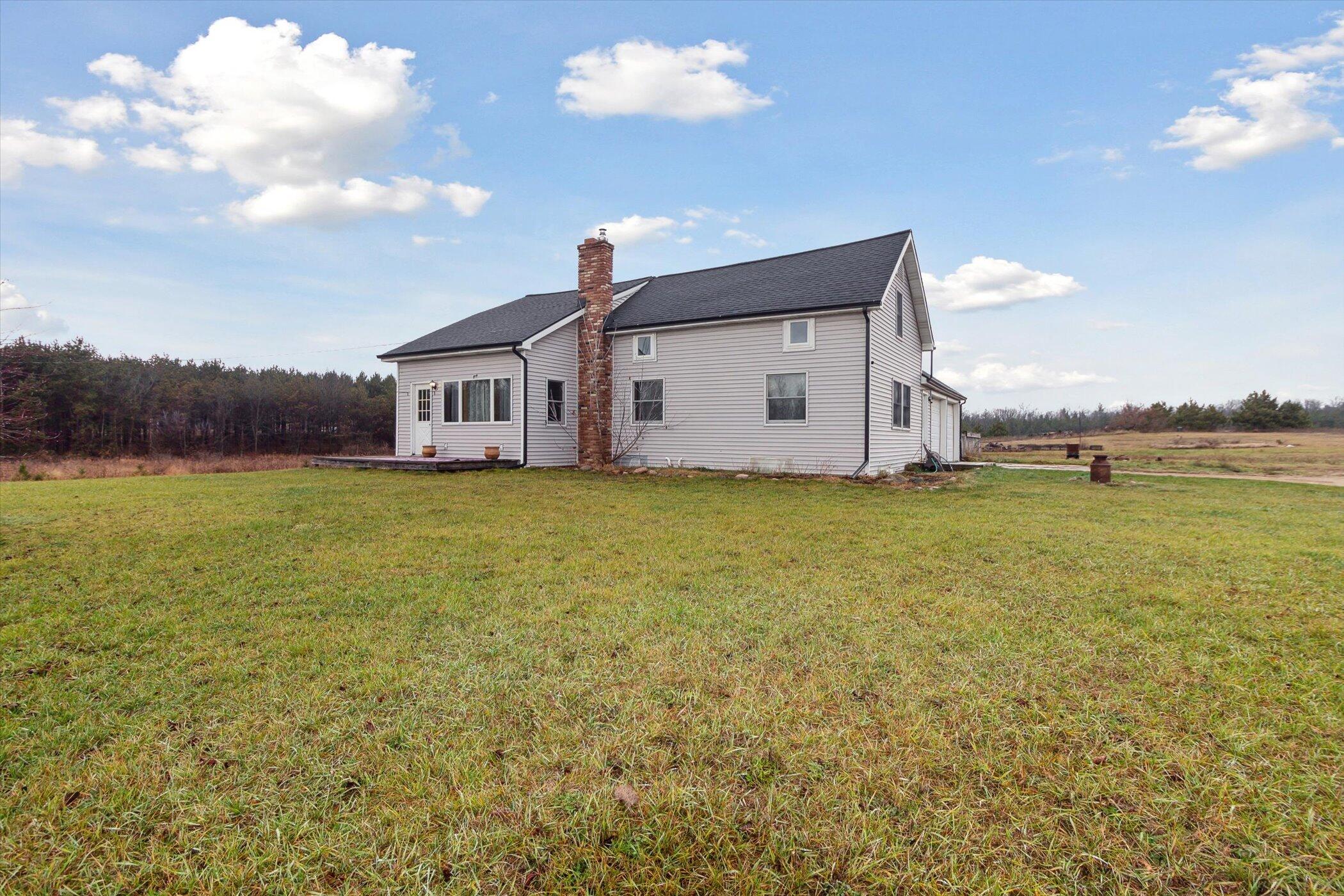 1391 Edgar Road Edmore, MI 48829 - Photo 3 of 55 03-1391-Edgar-Rd-Edmore-MI-48829-WindowS