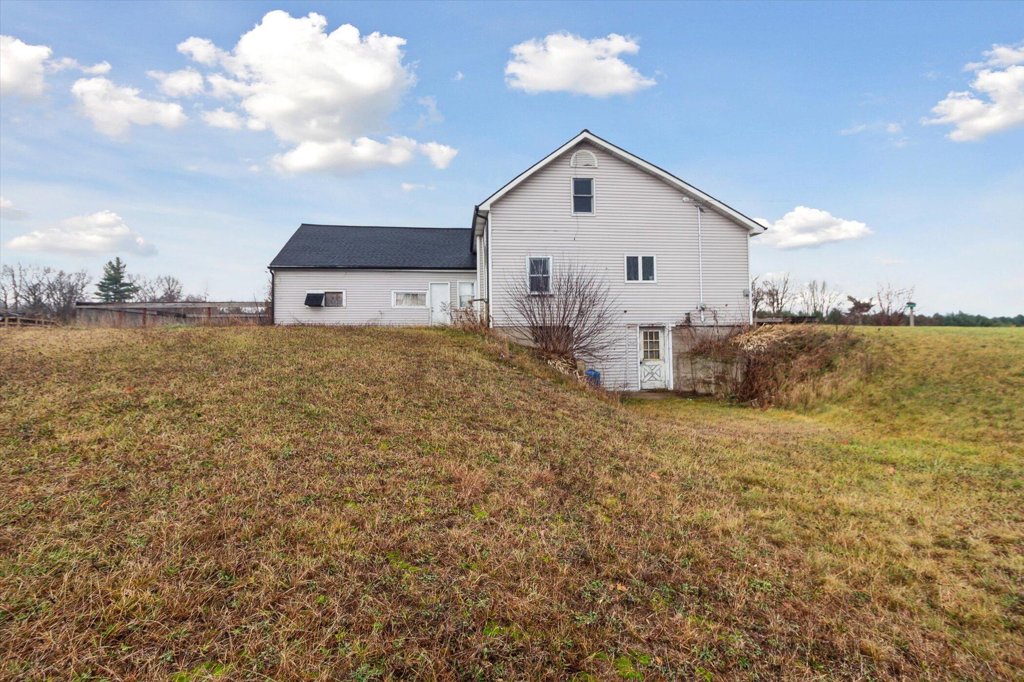 1391 Edgar Road Edmore, MI 48829 - Photo 51 of 55 52-1391-Edgar-Rd-Edmore-MI-48829-WindowS