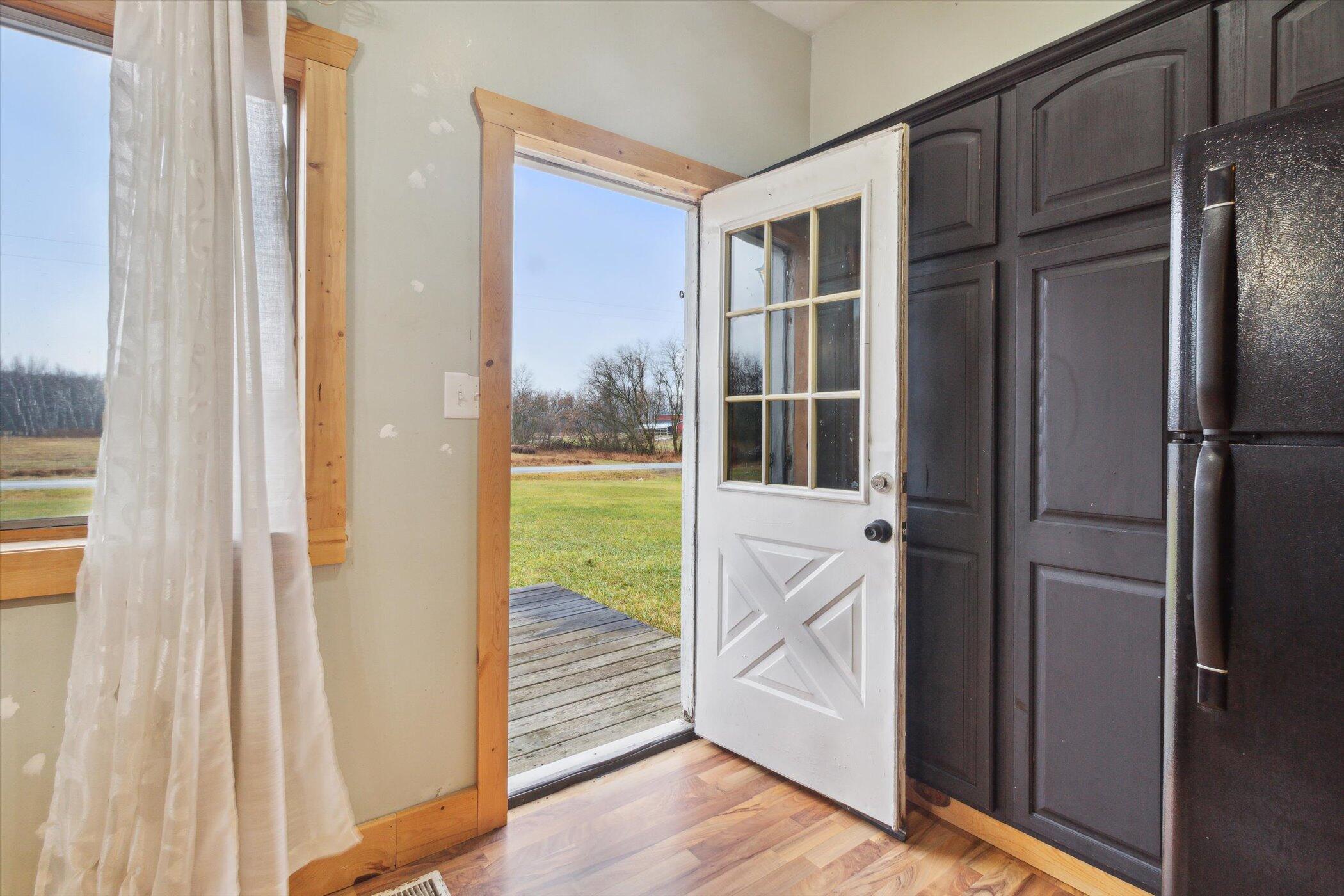 1391 Edgar Road Edmore, MI 48829 - Photo 7 of 55 07-1391-Edgar-Rd-Edmore-MI-48829-WindowS