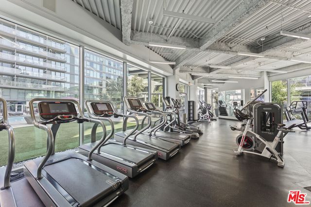 $1,095,000 | 901 Flower Street, Unit 700, Los Angeles, CA 90015