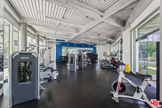 $1,095,000 | 901 Flower Street, Unit 700, Los Angeles, CA 90015