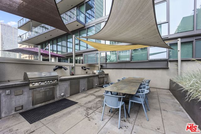 $1,095,000 | 901 Flower Street, Unit 700, Los Angeles, CA 90015