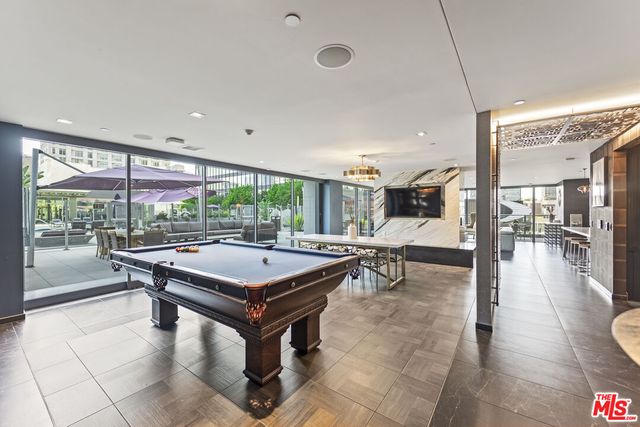 $1,095,000 | 901 Flower Street, Unit 700, Los Angeles, CA 90015