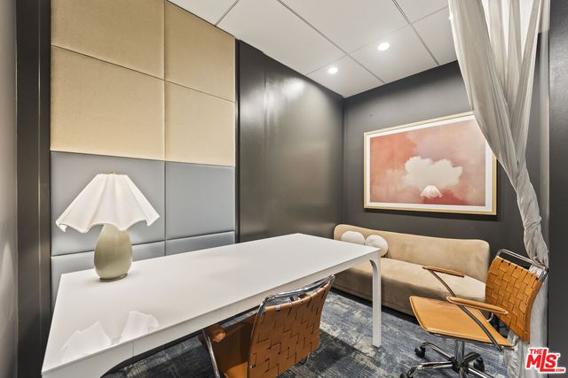 $1,095,000 | 901 Flower Street, Unit 700, Los Angeles, CA 90015