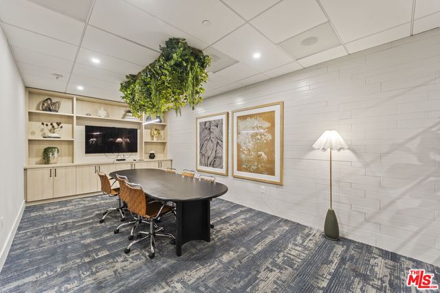 $1,095,000 | 901 Flower Street, Unit 700, Los Angeles, CA 90015