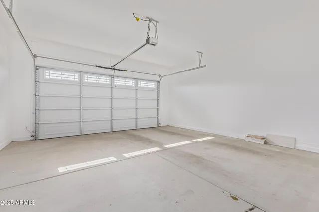 $2,595 | 20108 West Montecito Avenue, Buckeye, AZ 85340