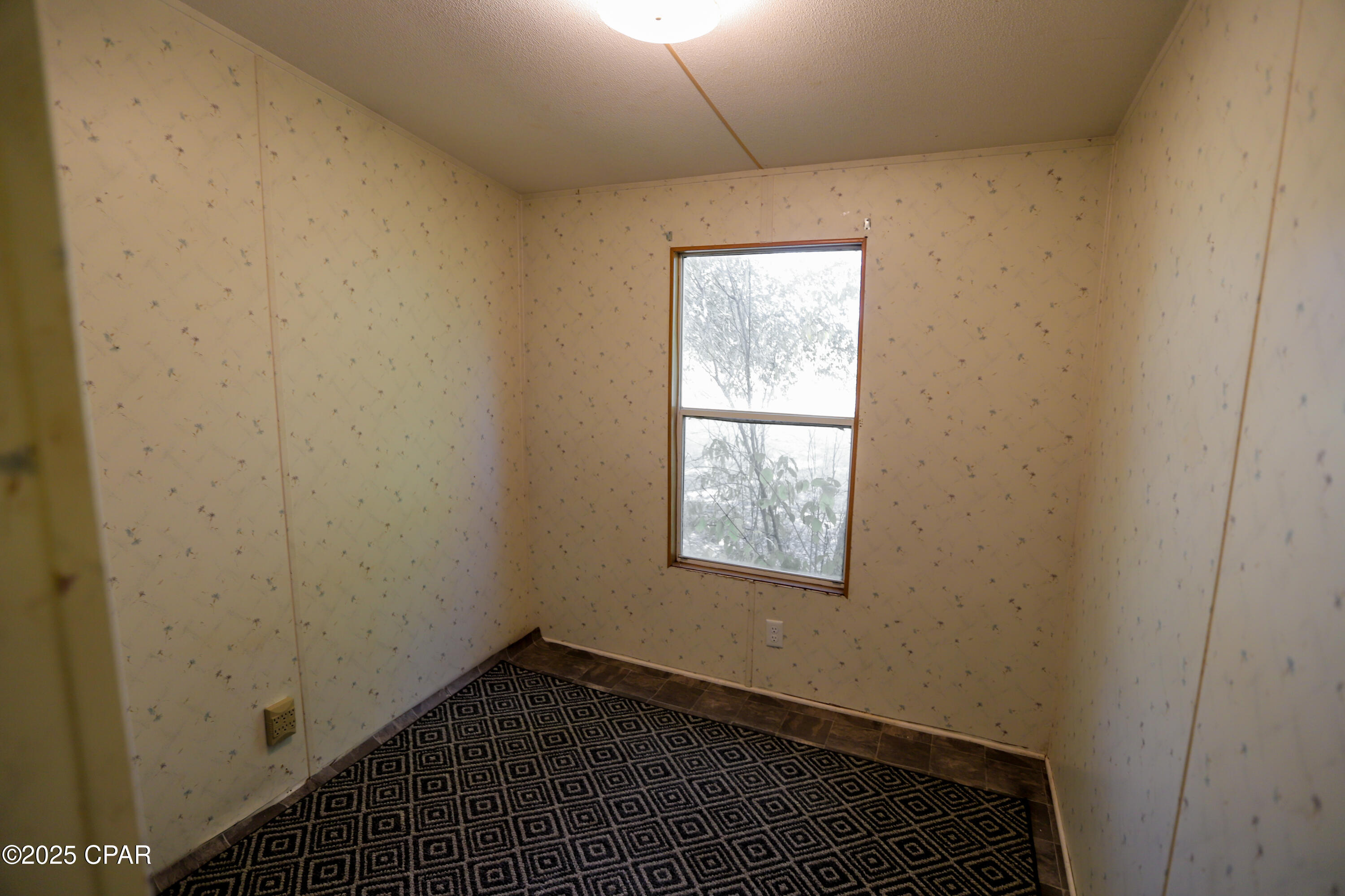 2807 Aries Trail Grand Ridge, FL 32442 - Photo 14 of 16