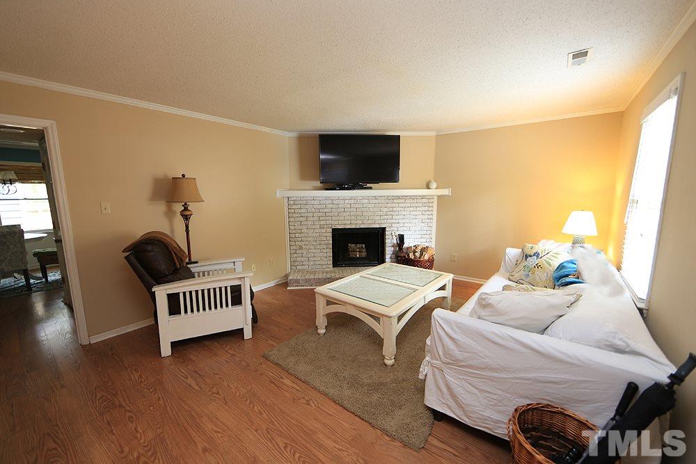 5647 Hamstead Crossing Raleigh, NC 27612 - Photo 2 of 14