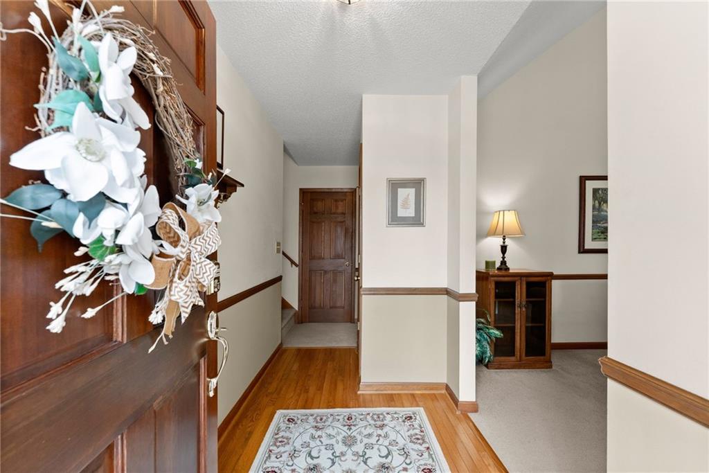 3585 Ridgewood Point Gainesville, GA 30504 - Photo 4 of 41 a view of living room with furniture and a rug