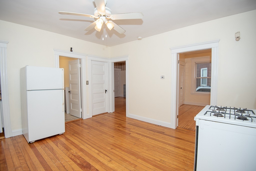 31 King Philip Road Worcester, MA 01606 - Photo 4 of 26 Gallery Image 4