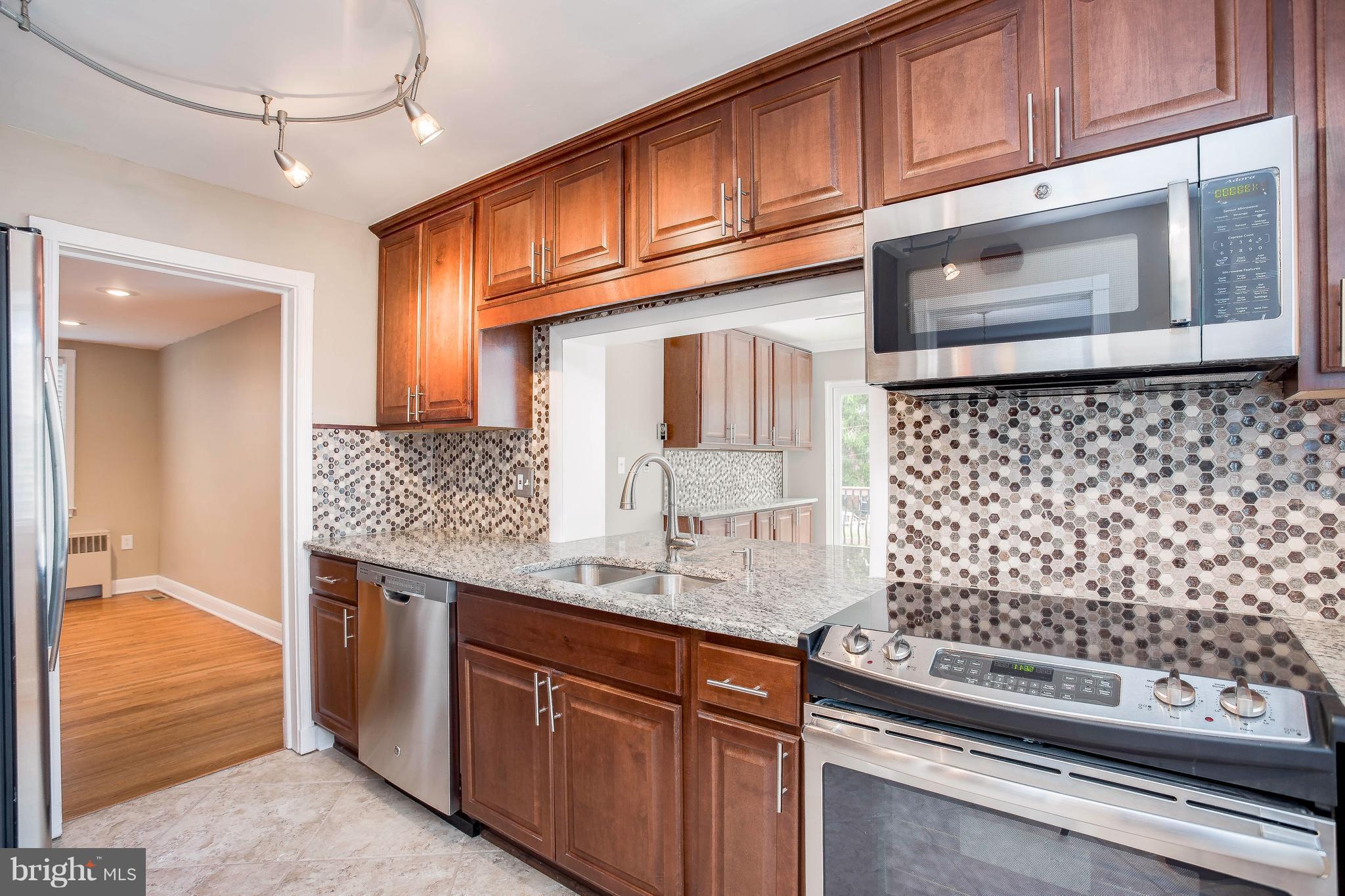 7047 Concord Road Baltimore, MD 21208 - Photo 1 of 30 Kitchen