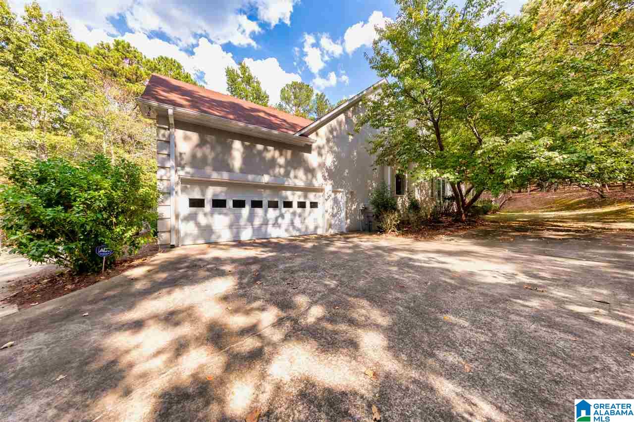 112 Kings Crest Lane Pelham, AL 35124 - Photo 4 of 48