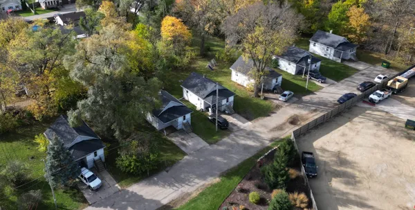 $499,000 | 826-850 Sharpes Court, Beloit, WI 53511