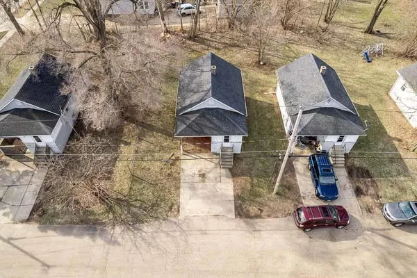 $499,000 | 826-850 Sharpes Court, Beloit, WI 53511