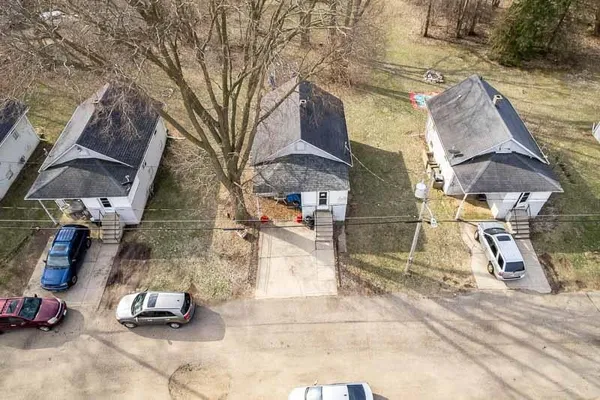 $499,000 | 826-850 Sharpes Court, Beloit, WI 53511