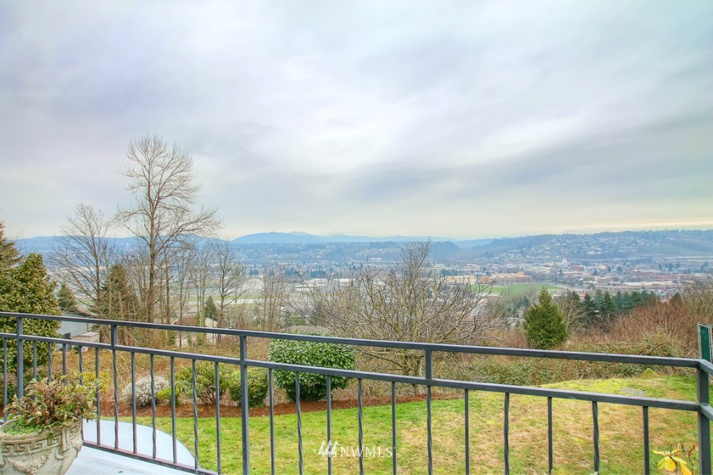 254 Seneca Avenue Northwest Renton, WA 98057 - Photo 14 of 15 Gallery Image 14