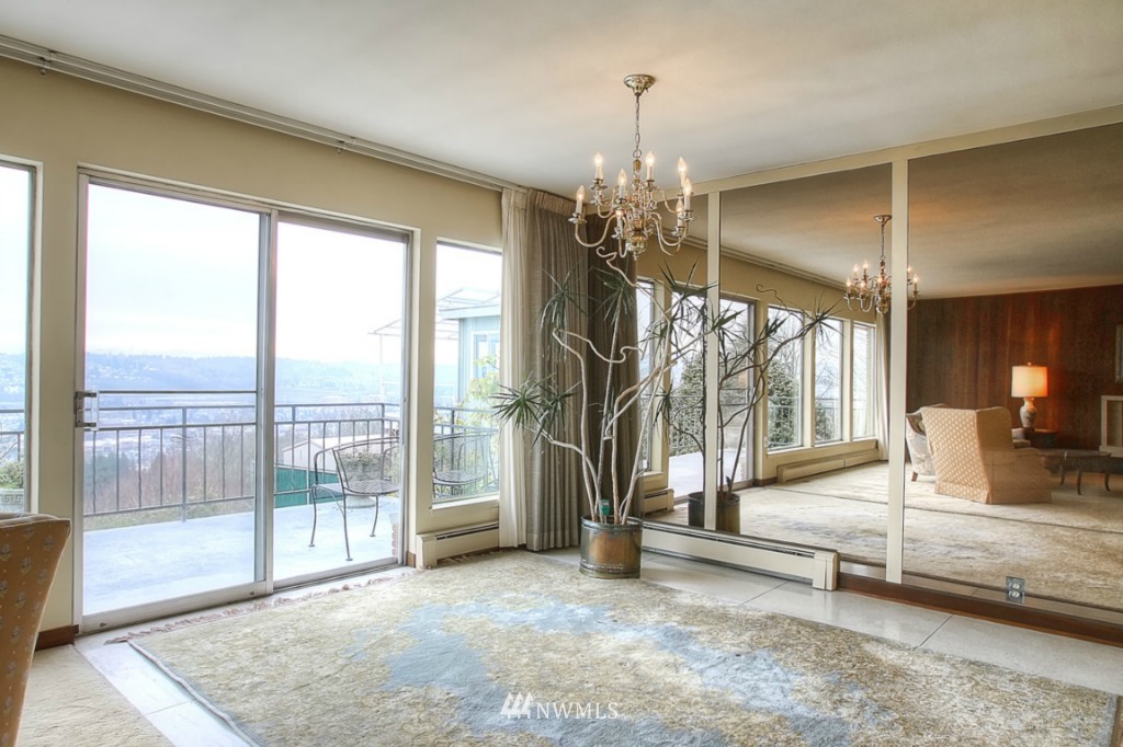 254 Seneca Avenue Northwest Renton, WA 98057 - Photo 4 of 15 Gallery Image 4