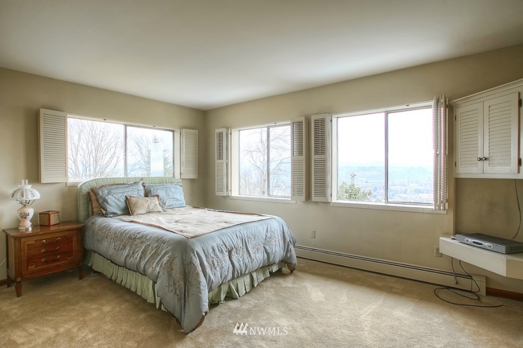 254 Seneca Avenue Northwest Renton, WA 98057 - Photo 9 of 15 Gallery Image 9