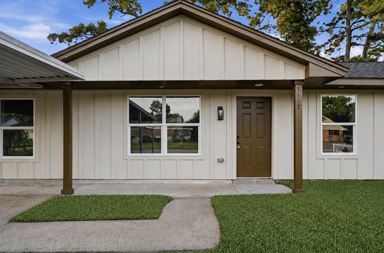 7447 Langley Road Houston, TX 77016 - Photo 2 of 31 Gallery Image 2