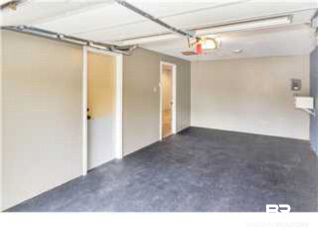 325 Syracuse Street Mobile, AL 36608 - Photo 2 of 21