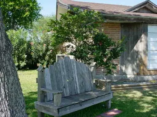 $900 | 121 Carmel Drive, Portland, TX 78374