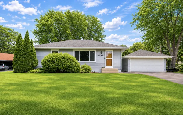 $350,000 | 4250 Diamond Drive, Eagan, MN 55122