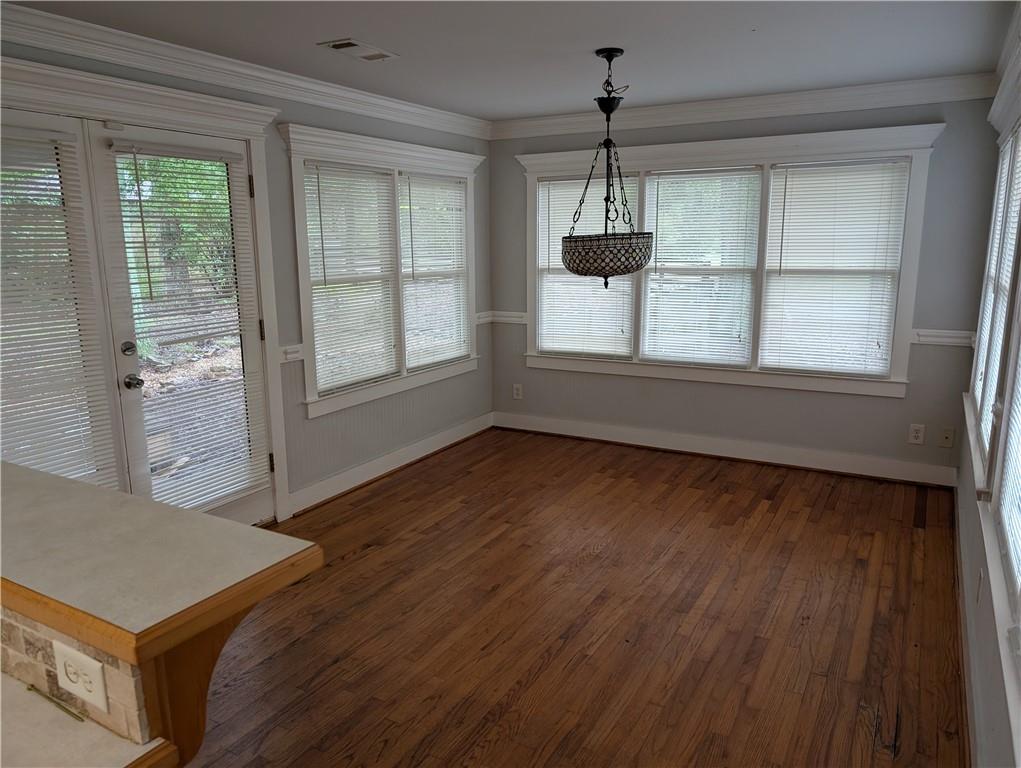 5729 Jim Crow Road Flowery Branch, GA 30542 - Photo 7 of 20