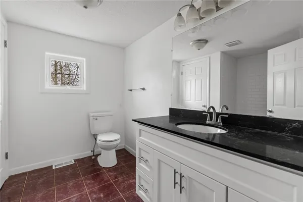 $465,000 | 52 Blake Street, Warwick, RI 02889