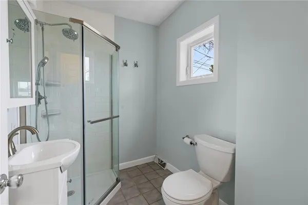 $465,000 | 52 Blake Street, Warwick, RI 02889