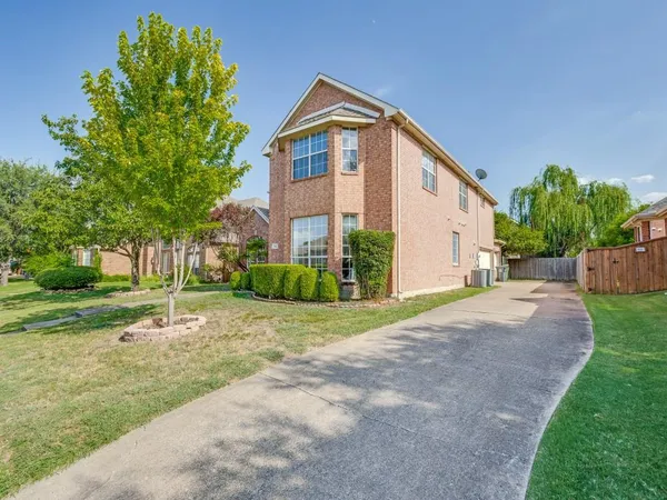 $583,000 | 202 Sweetgum Drive, Murphy, TX 75094