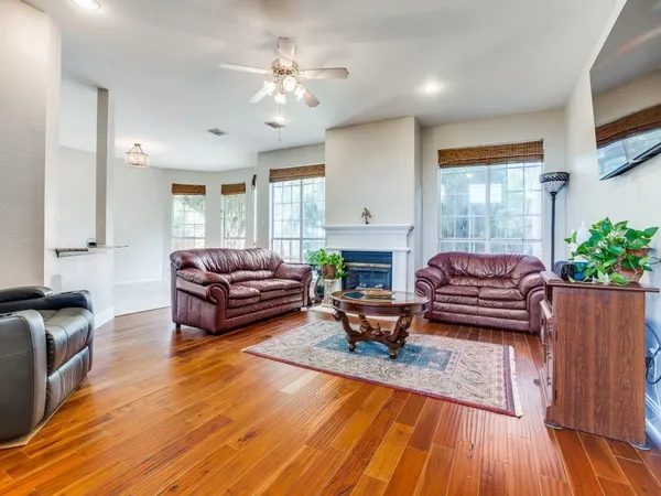 $583,000 | 202 Sweetgum Drive, Murphy, TX 75094