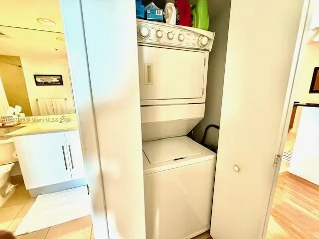 $2,950 | 325 South Biscayne Boulevard, Unit 2924, Miami, FL 33131