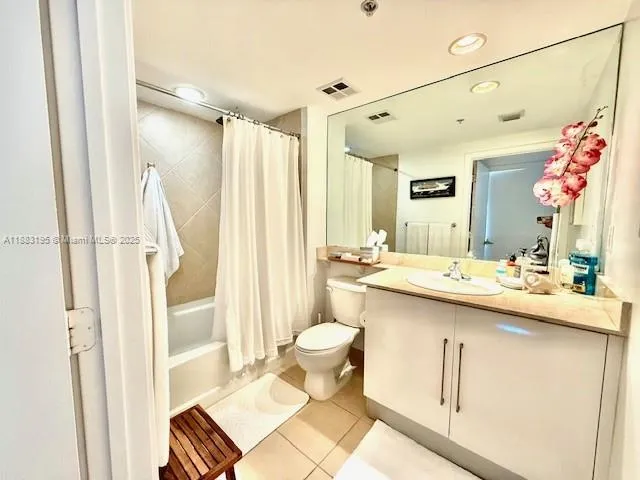 $2,950 | 325 South Biscayne Boulevard, Unit 2924, Miami, FL 33131