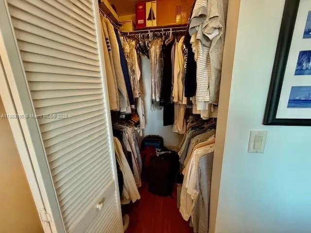 $2,950 | 325 South Biscayne Boulevard, Unit 2924, Miami, FL 33131