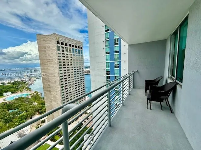 $2,950 | 325 South Biscayne Boulevard, Unit 2924, Miami, FL 33131