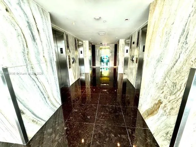 $2,950 | 325 South Biscayne Boulevard, Unit 2924, Miami, FL 33131