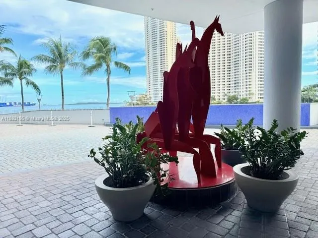 $2,950 | 325 South Biscayne Boulevard, Unit 2924, Miami, FL 33131