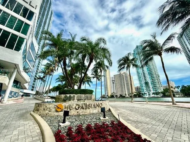 $2,950 | 325 South Biscayne Boulevard, Unit 2924, Miami, FL 33131