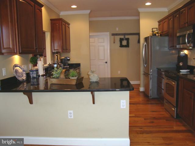 127 Bittern Drive Gettysburg, PA 17325 - Photo 15 of 30 Breakfast Bar