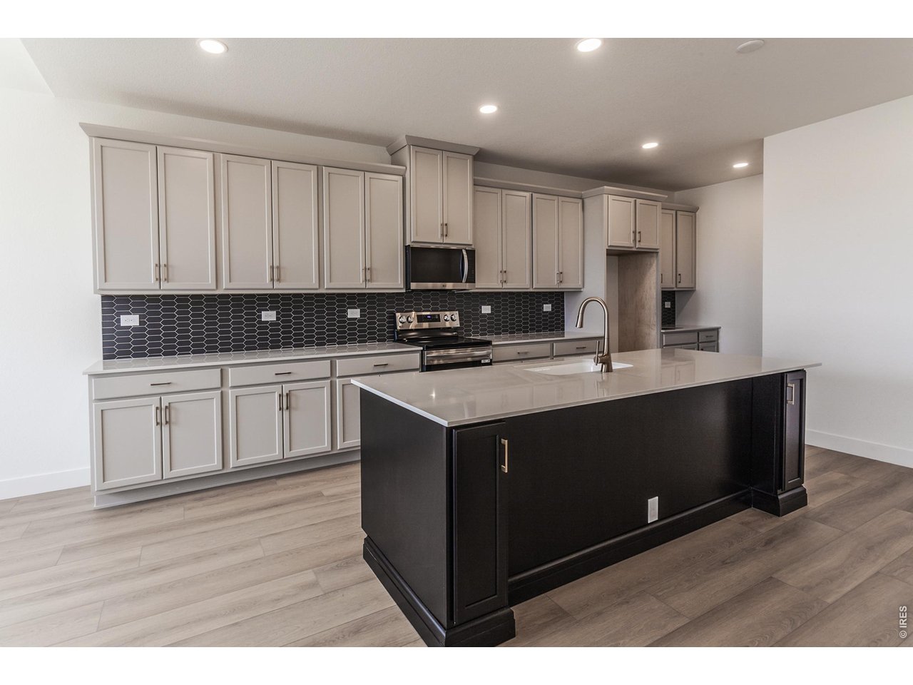 780 Chatter Road Windsor, CO 80550 - Photo 15 of 43 KITCHEN