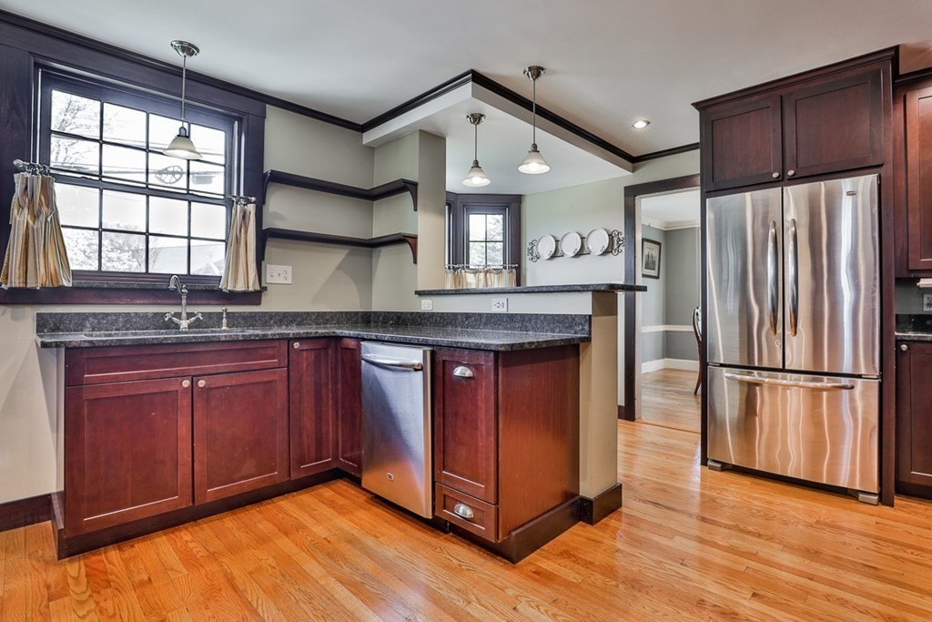 1272 Brook Road Milton, MA 02186 - Photo 16 of 38 Gallery Image 16