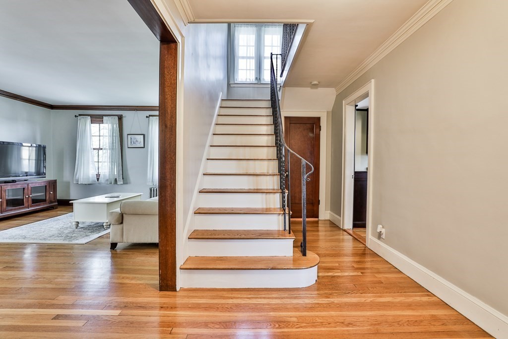 1272 Brook Road Milton, MA 02186 - Photo 23 of 38 Gallery Image 23