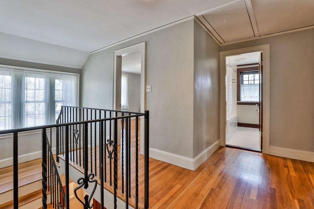 1272 Brook Road Milton, MA 02186 - Photo 25 of 38 Gallery Image 25