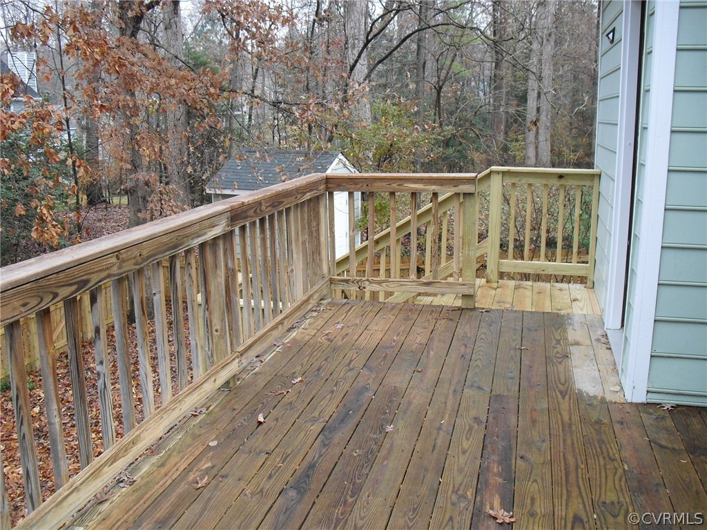 5501 Chatmoss Road Midlothian, VA 23112 - Photo 23 of 29 a view of balcony with wooden floor