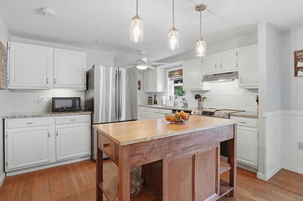 23 Oakmont Street Webster, MA 01570 - Photo 10 of 40
