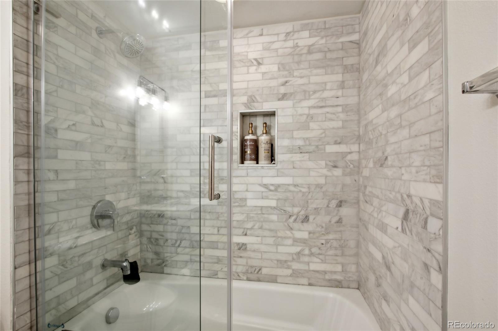 4520 Broadway, Unit 208 Boulder, CO 80304 - Photo 17 of 39 a bathroom with a shower