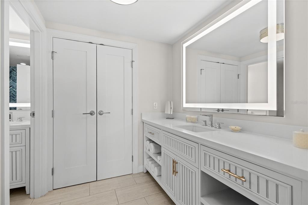 250 Sands Point Road, Unit 5106 Longboat Key, FL 34228 - Photo 12 of 37
