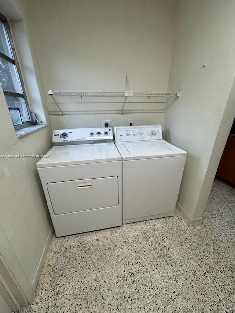 West Flagler Miami, FL 33126 - Photo 11 of 11 a utility room with dryer and washer