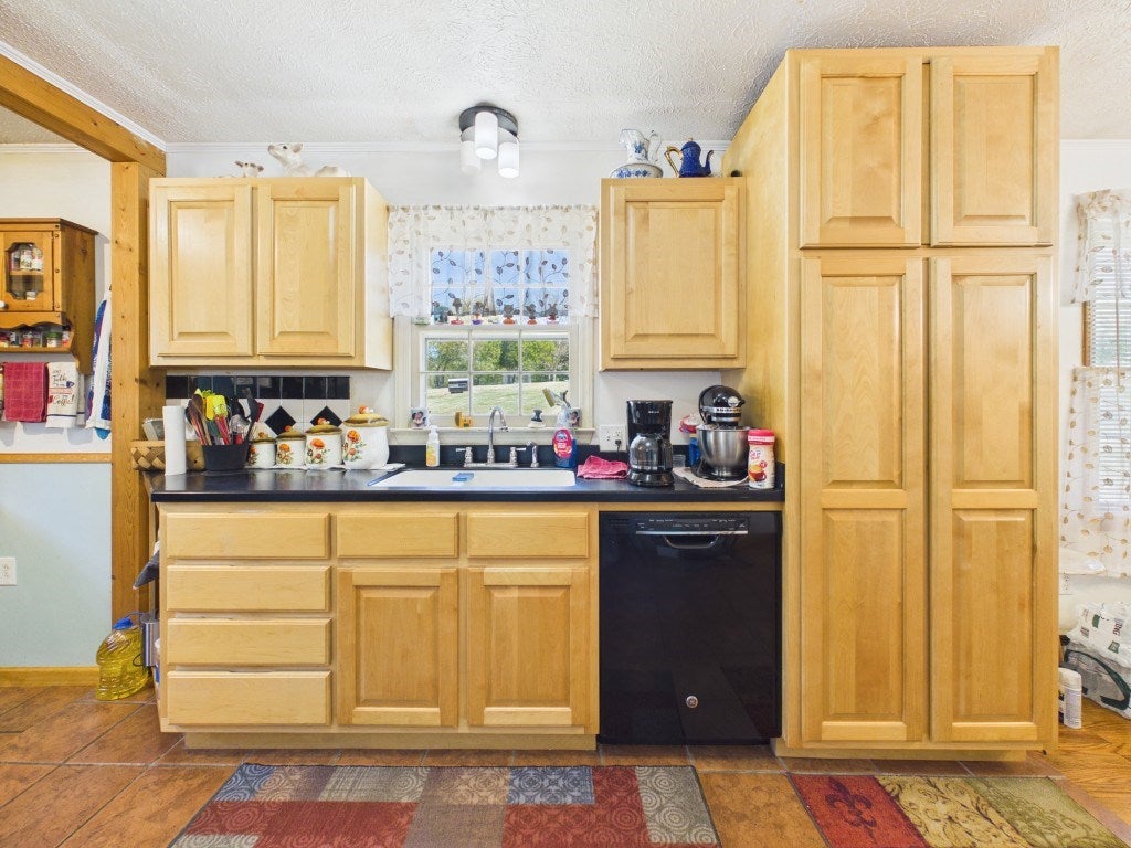 404 Baker Island Road Max Meadows, VA 24360 - Photo 29 of 65 Gallery Image 29