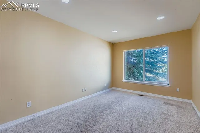 $1,000,000 | 7317 South Valdai Circle, Aurora, CO 80016